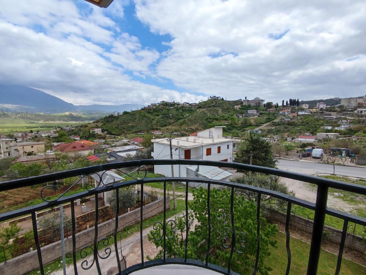 Cheerful 2 Bedroom Villa With Free Parking. Gjirokastër 외부 사진