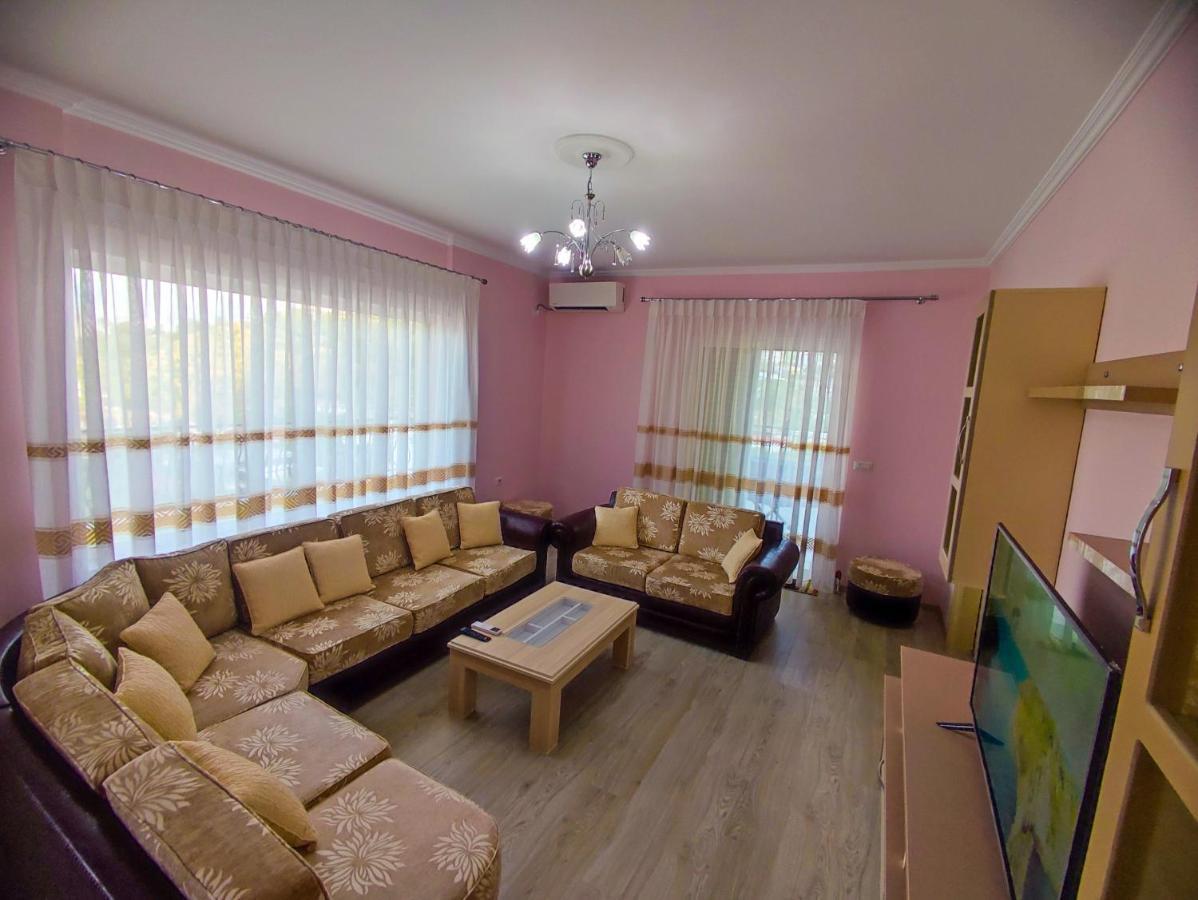 Cheerful 2 Bedroom Villa With Free Parking. Gjirokastër 외부 사진