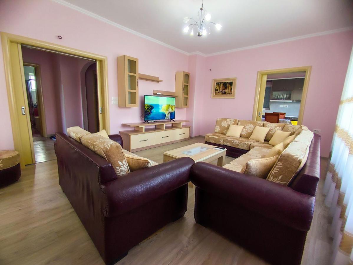 Cheerful 2 Bedroom Villa With Free Parking. Gjirokastër 외부 사진